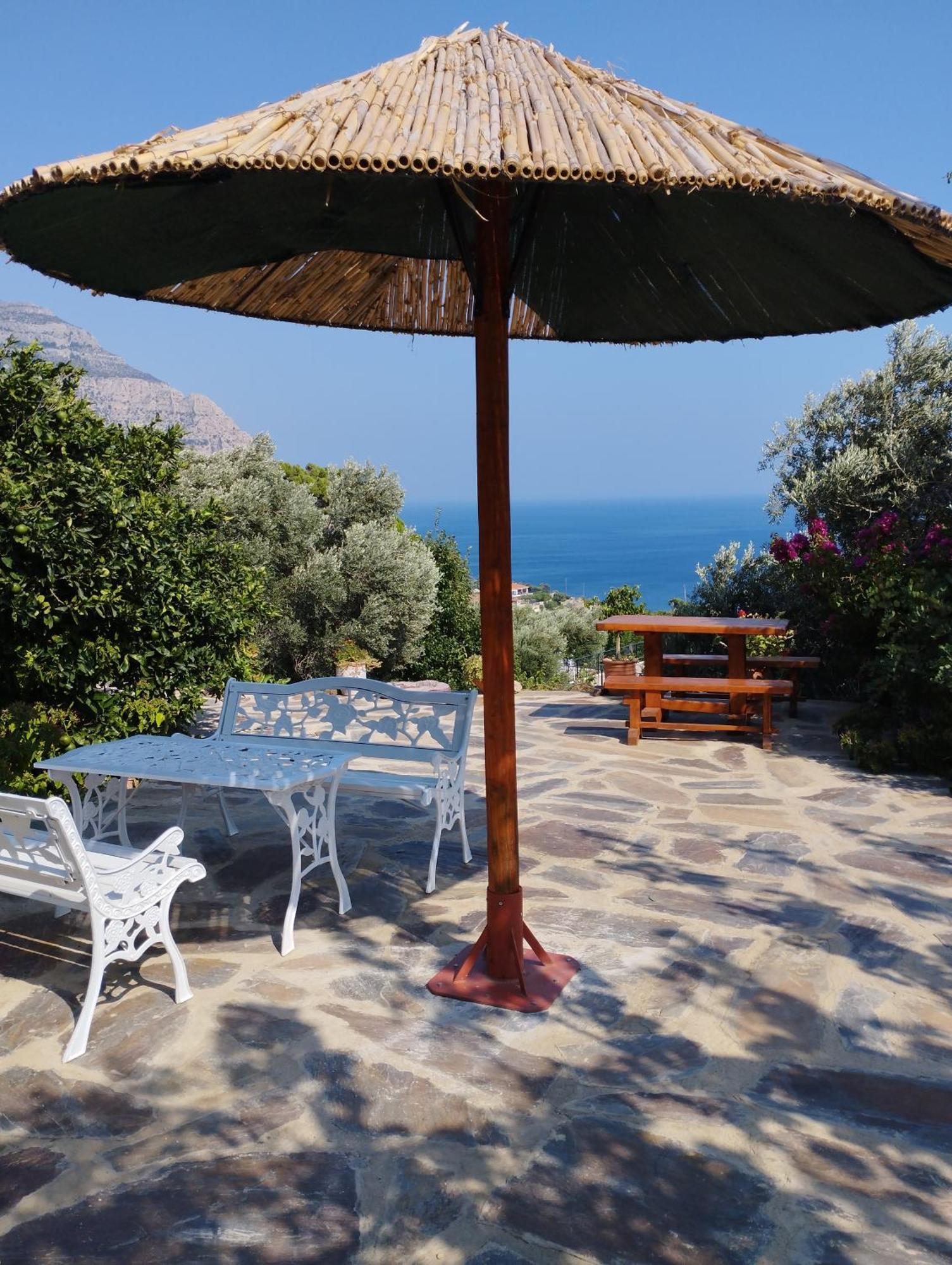 Apartment Zacharoula 2 *